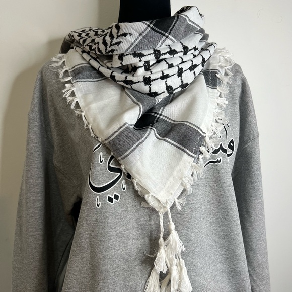 ORIGINAL KUFFIYEH PALESTINIAN ‏ ‏كوفية - Picture 2 of 2